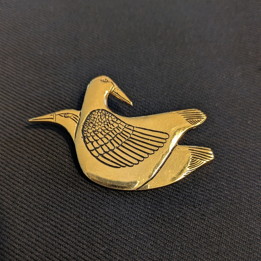 Vintage Laurel Burch brooch